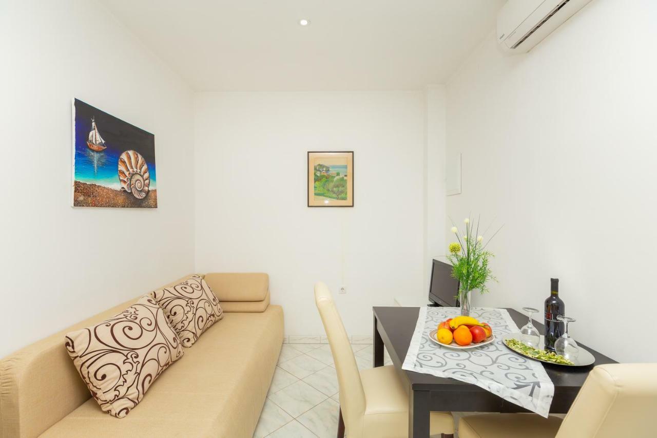 Apartments Vesna 察夫塔特 外观 照片