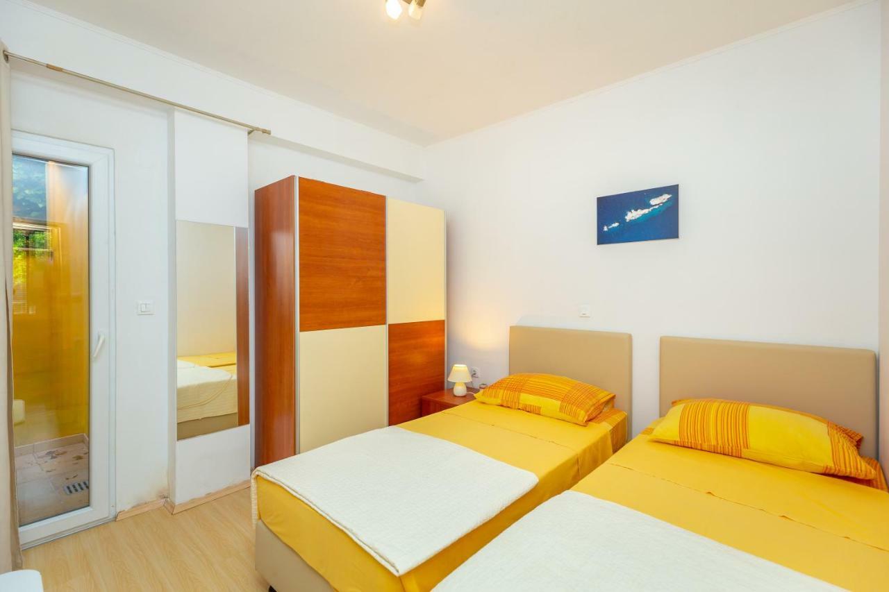 Apartments Vesna 察夫塔特 外观 照片
